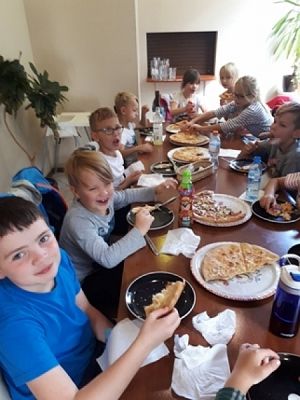  Grafika #6: Dzień Chłopaka kl IIb grafika