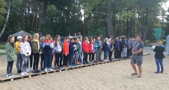  Grafika #8: KLASY SIÓDME W ŁAPINIE grafika