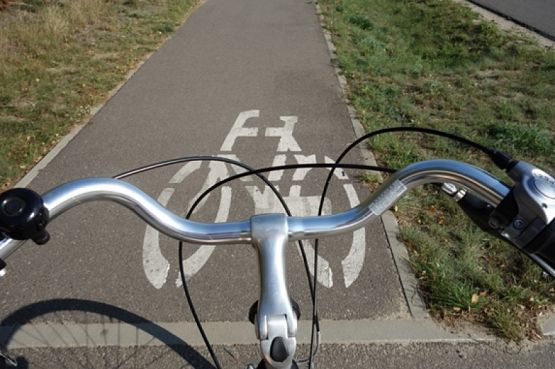  Grafika #0: ROWEREM NAD JEZIORO LUBOWIDZKIE grafika