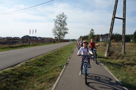  Grafika #1: ROWEREM NAD JEZIORO LUBOWIDZKIE grafika