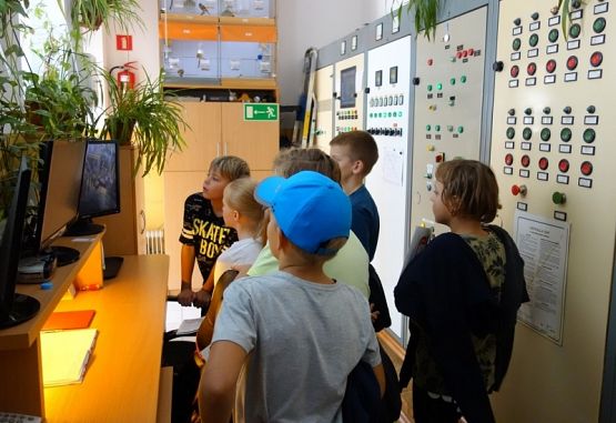  Grafika #1: Sprzątanie Świata kl IV grafika