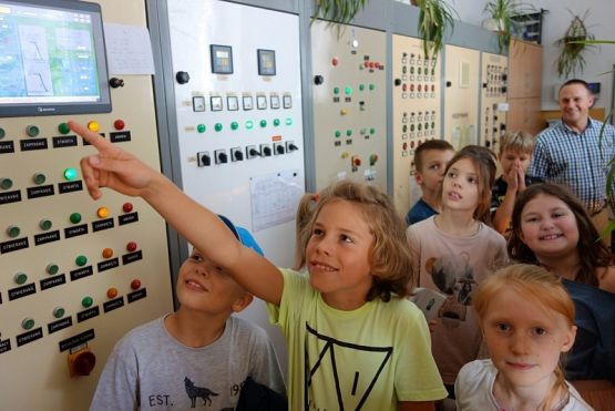  Grafika #8: Sprzątanie Świata kl IV grafika