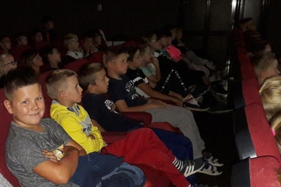  Grafika #1: Wyjście do kina Fregata grafika