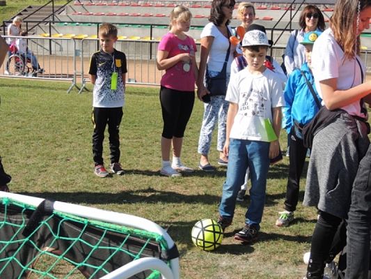  Grafika #10: Zabawa i integracja na X Mini Olimpiadzie Osób Niepełnosprawnych w Charbrowie grafika