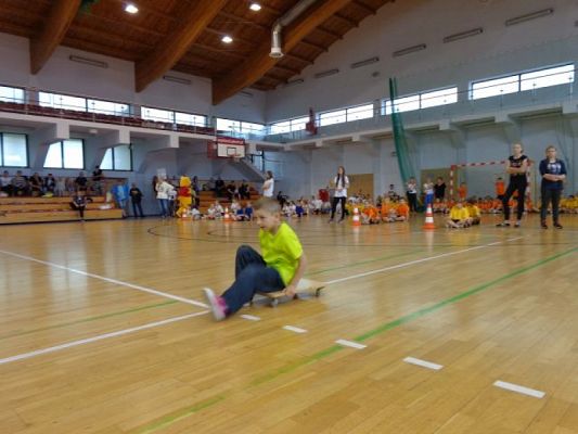  Grafika #1: Konkurs Sportowy dla klas I-III Kto z nas lepiej i prędzej grafika