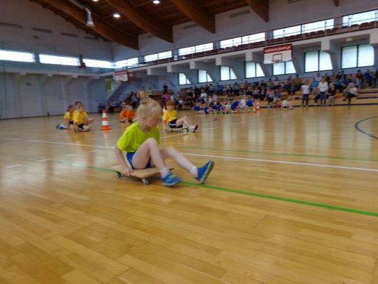  Grafika #2: Konkurs Sportowy dla klas I-III Kto z nas lepiej i prędzej grafika