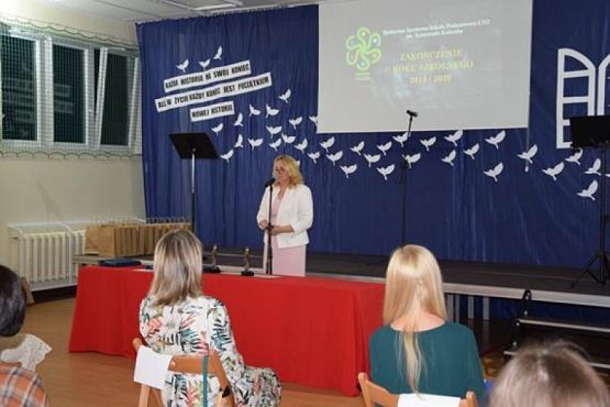  Grafika #12: Zakończenie roku szkolnego 2019/2020 oraz pożegnanie absolwentów grafika