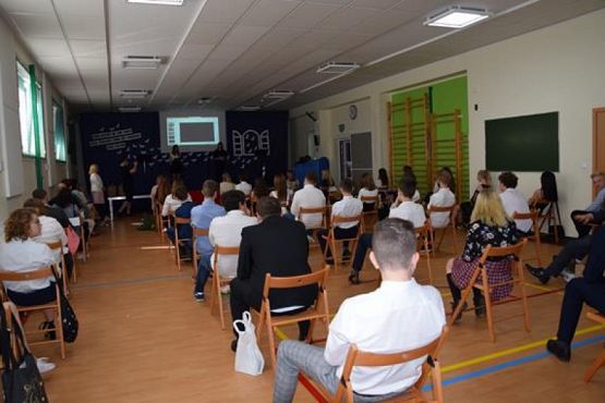  Grafika #20: Zakończenie roku szkolnego 2019/2020 oraz pożegnanie absolwentów grafika