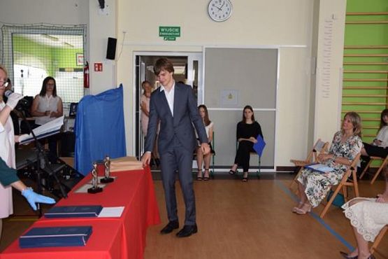  Grafika #34: Zakończenie roku szkolnego 2019/2020 oraz pożegnanie absolwentów grafika