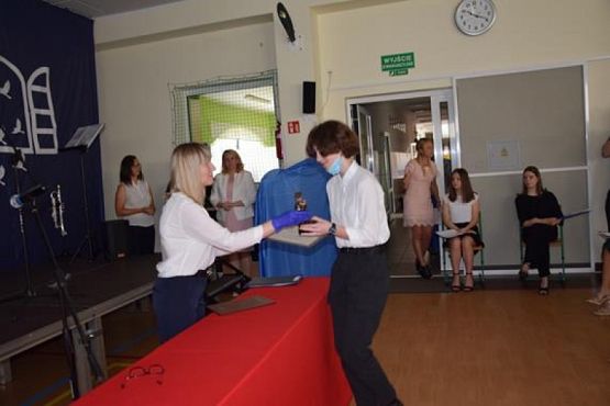  Grafika #60: Zakończenie roku szkolnego 2019/2020 oraz pożegnanie absolwentów grafika