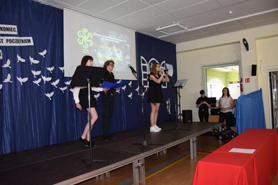  Grafika #68: Zakończenie roku szkolnego 2019/2020 oraz pożegnanie absolwentów grafika