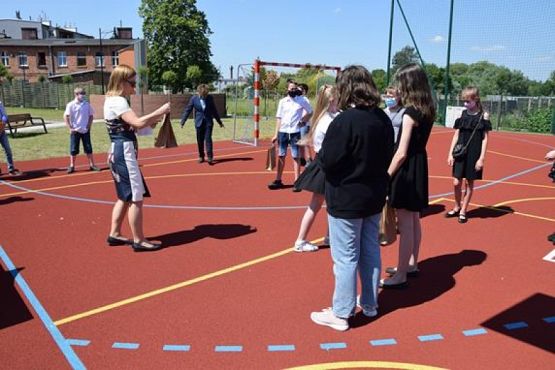  Grafika #88: Zakończenie roku szkolnego 2019/2020 oraz pożegnanie absolwentów grafika