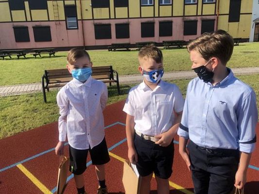  Grafika #103: Zakończenie roku szkolnego 2019/2020 oraz pożegnanie absolwentów grafika