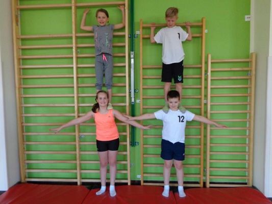  Grafika #23: Piramidy na lekcjach wf grafika