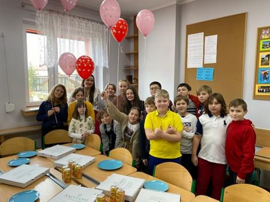  Grafika #0: Dzień Kobiet w 5a grafika