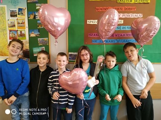  Grafika #0: Dzień Kobiet i Dzień Mężczyzny w 3a - fotorelacja grafika