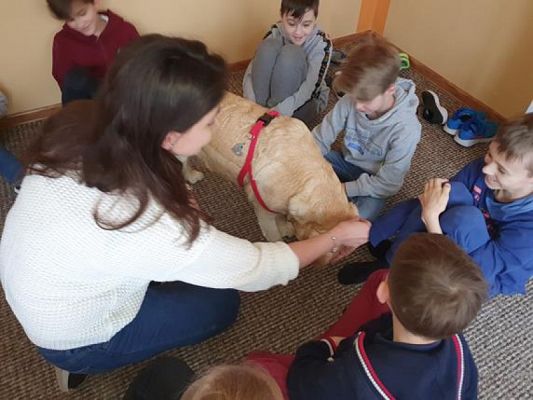  Grafika #3: Dzień Kobiet w klasie IV - fotorelacja grafika