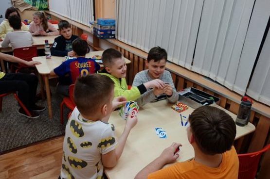  Grafika #4: NOCKA W SZKOLE KLASY 5 b grafika