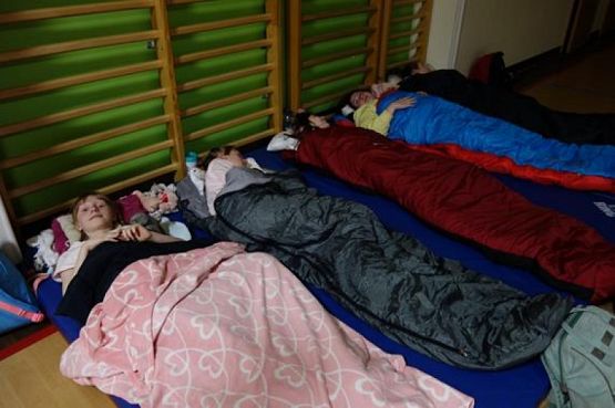  Grafika #32: NOCKA W SZKOLE KLASY 5 b grafika