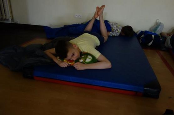  Grafika #33: NOCKA W SZKOLE KLASY 5 b grafika