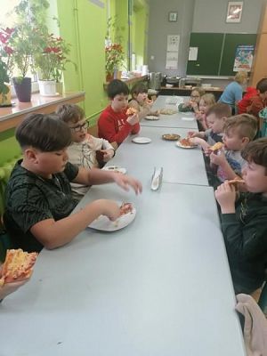  Grafika #2: Pizza making class grafika