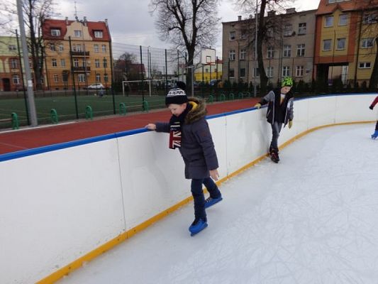  Grafika #3: Wyjście na lodowisko grafika