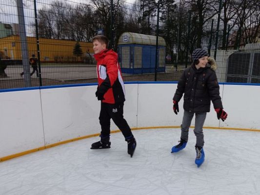  Grafika #9: Wyjście na lodowisko grafika