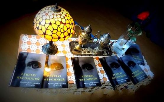  Grafika #0: "PEREŁKI WSPOMNIEŃ" grafika