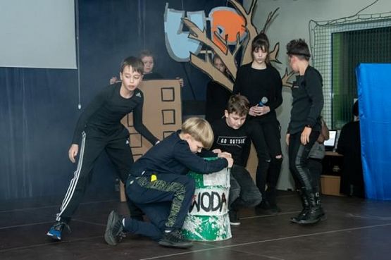  Grafika #44: START UP 2020 grafika