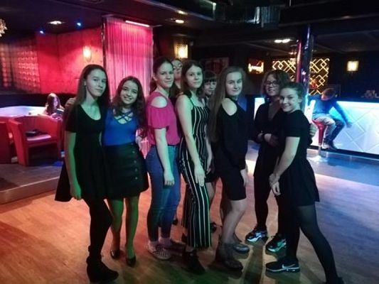  Grafika #2: DYSKOTEKA WALENTYNKOWA kl.IV-VIII grafika