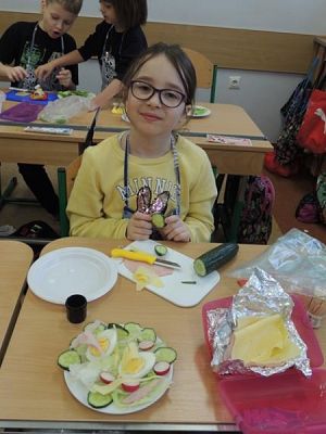  Grafika #5: Regaty na liściach sałaty grafika