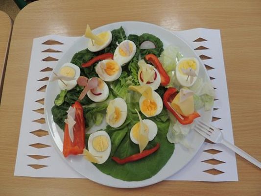  Grafika #10: Regaty na liściach sałaty grafika