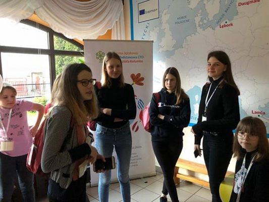  Grafika #7: Fotorelacja z 2 i 3 dnia projektu Erasmus+ "Second life" grafika