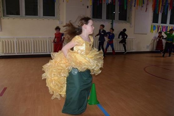  Grafika #27: Bal karnawałowy grafika