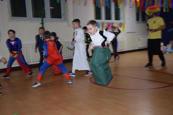  Grafika #31: Bal karnawałowy grafika