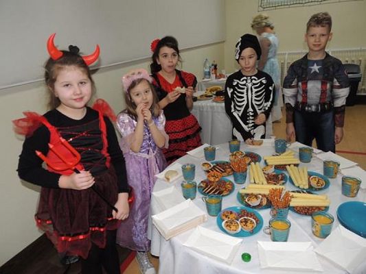  Grafika #40: Bal karnawałowy grafika