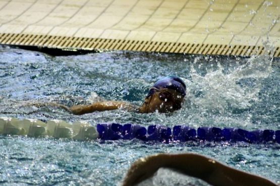  Grafika #1: Sztafety pływackie grafika