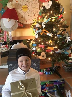  Grafika #35: Wigilie klasowe i wspólne kolędowanie - fotorelacja grafika