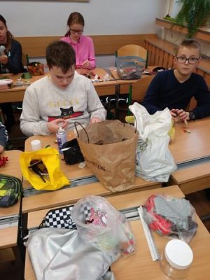  Grafika #6: Przedświąteczny galimatias w klasie VI B grafika