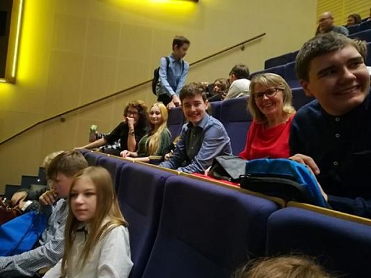  Grafika #5: VI a i b oraz VIII a i b w Teatrze Muzycznym w Gdyni grafika