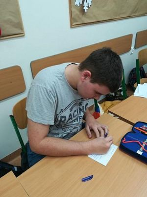  Grafika #1: Kartki świąteczne w wykonaniu klasy VIIIb grafika