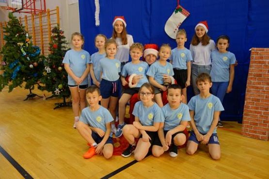  Grafika #1: LĘBORSKIE PIERWSZAKI TO FAJNE DZIECIAKI grafika