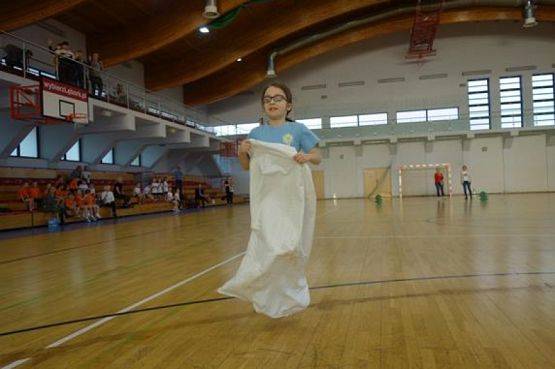  Grafika #8: LĘBORSKIE PIERWSZAKI TO FAJNE DZIECIAKI grafika