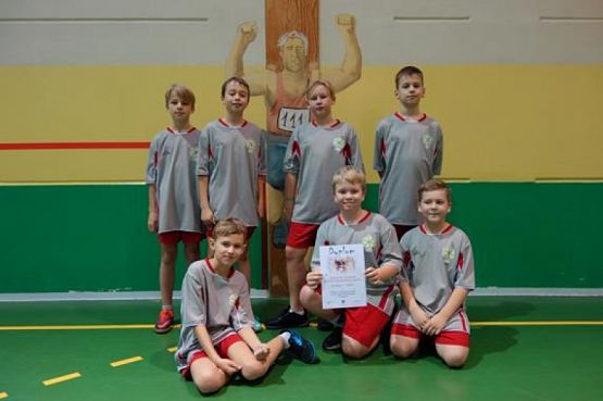  Grafika #0: IGRZYSKA DZIECI W DWA OGNIE grafika