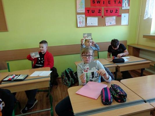  Grafika #4: MIKOŁAJKI KLASY V B grafika