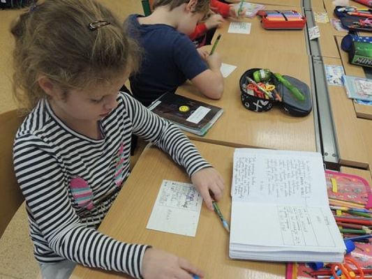  Grafika #4: WYSYŁAMY KARTKI ŚWIĄTECZNE grafika