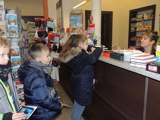  Grafika #17: WYSYŁAMY KARTKI ŚWIĄTECZNE grafika