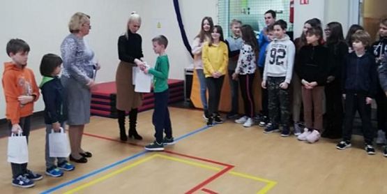  Grafika #1: Nagrodzono najbardziej życzliwych uczniów grafika