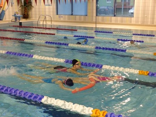  Grafika #2: Bo na basenie było super grafika