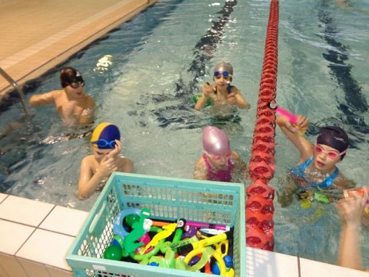  Grafika #10: Bo na basenie było super grafika